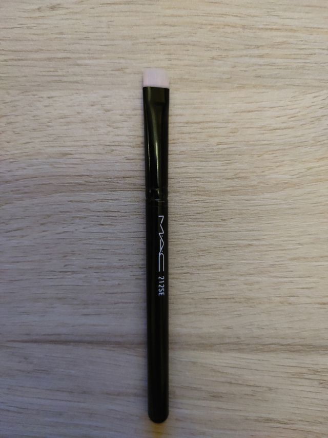 Brocha MAC 212SE
