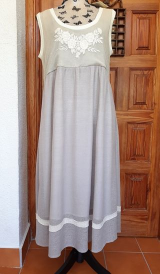 Vestido Bordado Delantero Lysgaard