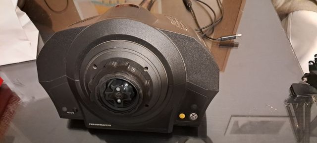 Base thrumaster TX con aro tx leather 28