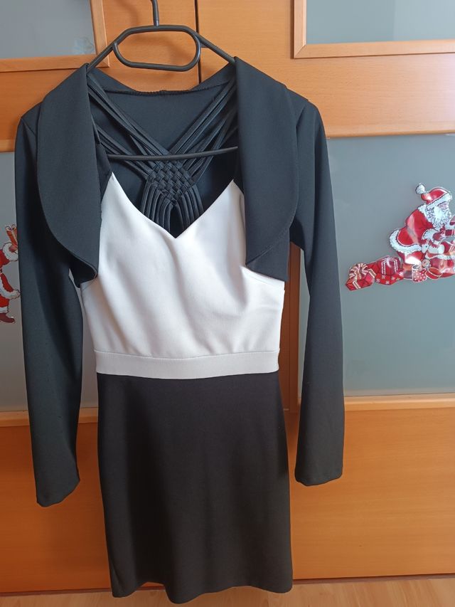 Vestido de fiesta con rebeca