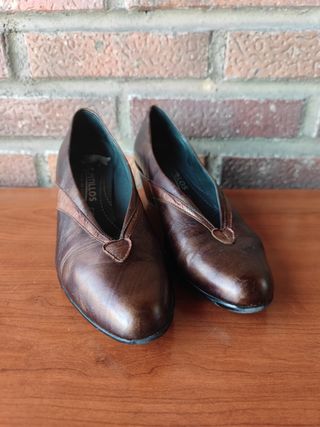 Zapatos de piel mujer T38 PITILLOS 