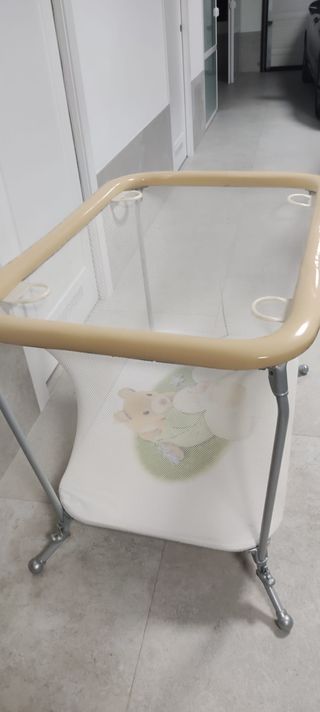 Parque infantil de la marca CAM, modelo B 111