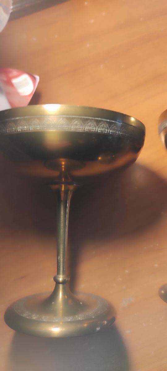 2 Coppe incise con greche antiche