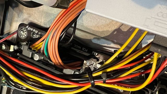 Fuente alimentación torre compacta TQEP-500S-SFX