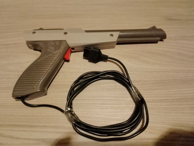 NINTENDO NES PISTOLA