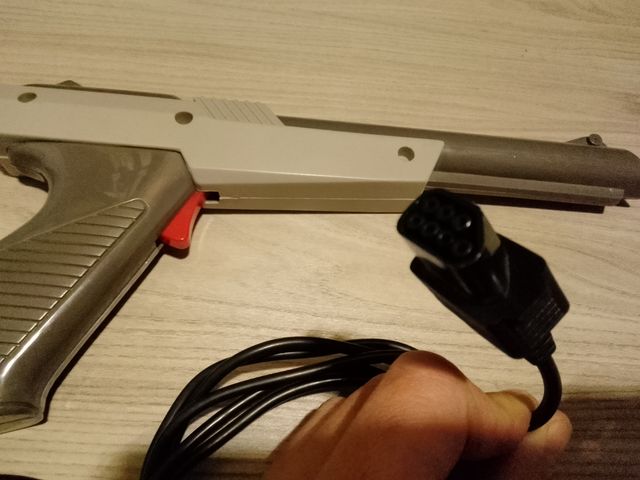 NINTENDO NES PISTOLA
