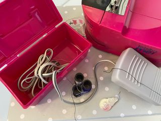 Máquina de coser juguete