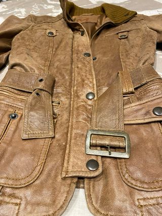 chaqueta  cuero marron stradivarius 