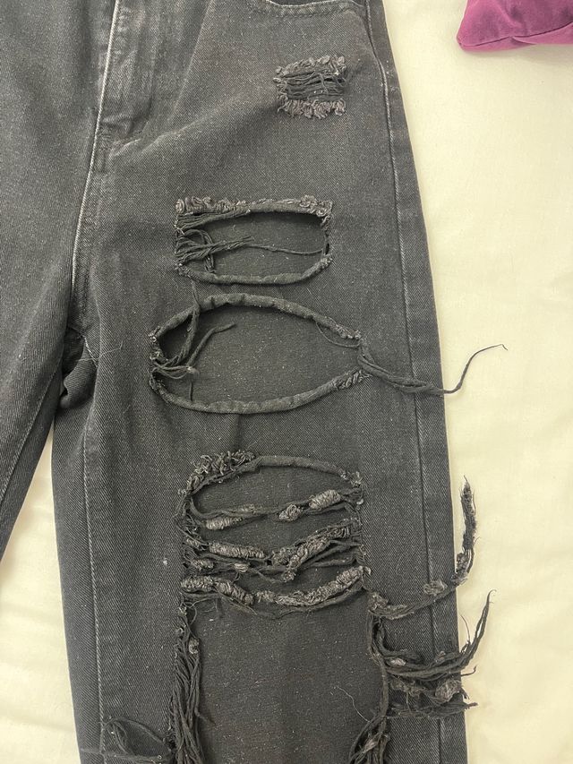 pantalon vaquero negro