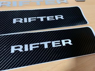 Varios accesorios Peugeot Rifter