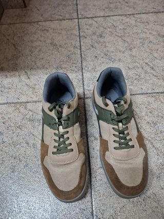Bambas / Zapatillas | Zara