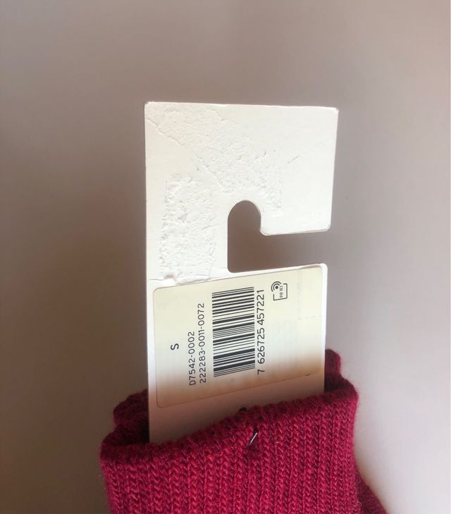 Guantes Levi’s de color morados. Táctiles.