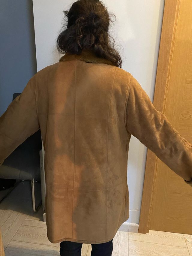 Abrigo de piel de ante