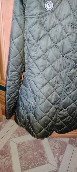 Chaqueta verde acolchada