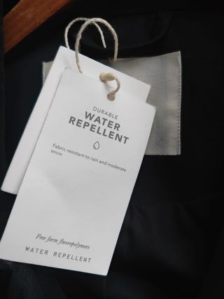 Gabardina negra "ese o ese" NUEVA