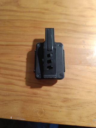 Techna Clip portacargador bolsillo.
