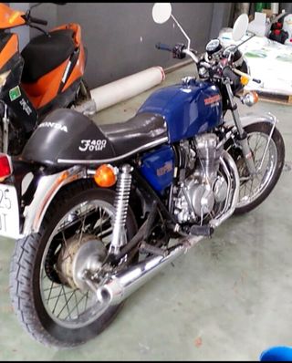 Honda CB 400 four.
