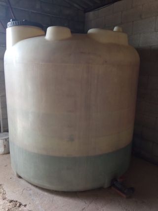 Depósito de polietileno 5000 litros