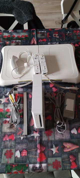 Nintendo Wii + Wii Board