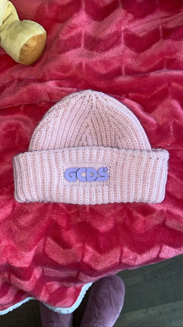 cappello GCDS