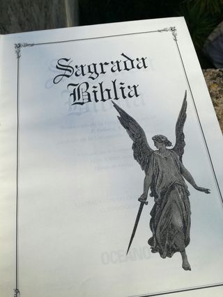 Sagrada biblia