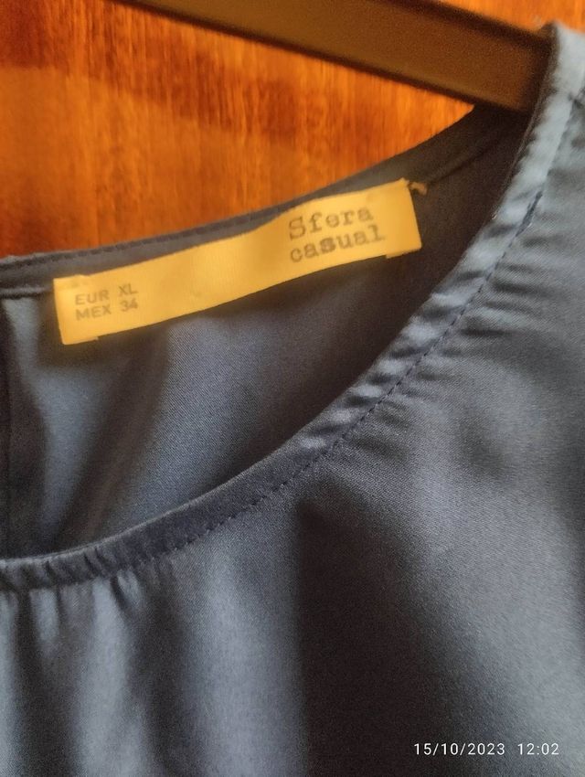 Blusa sin mangas azul