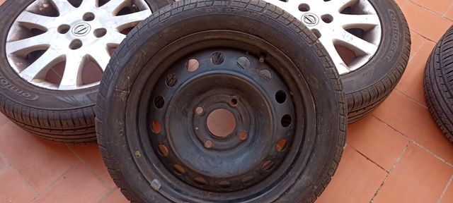 Rueda recambio coche