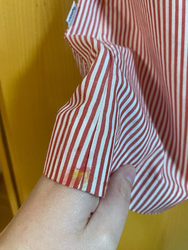 Bata corta Sager roja