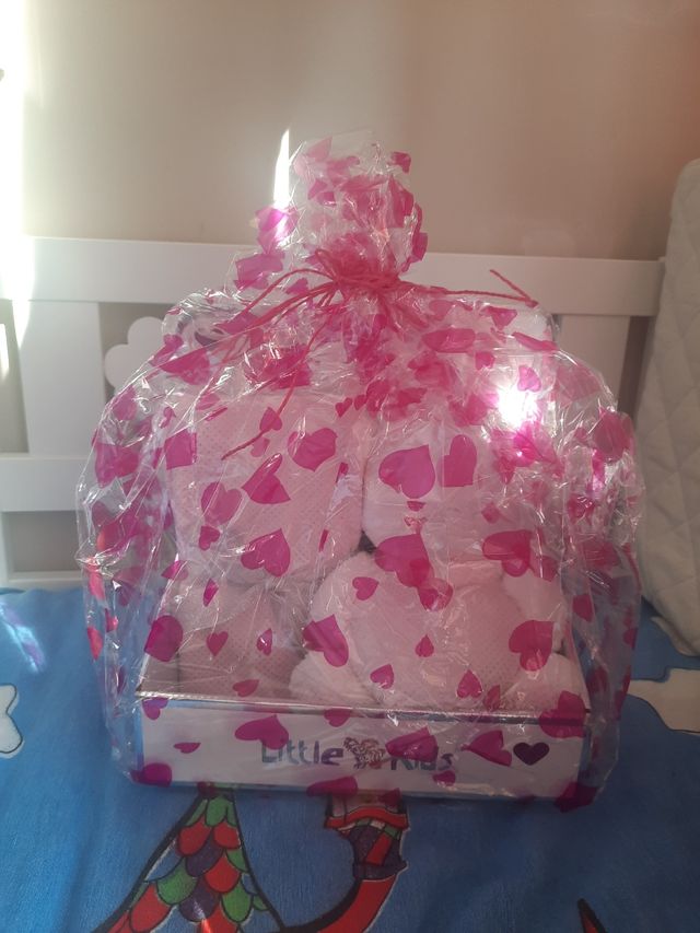 Mantita bebé con peluche