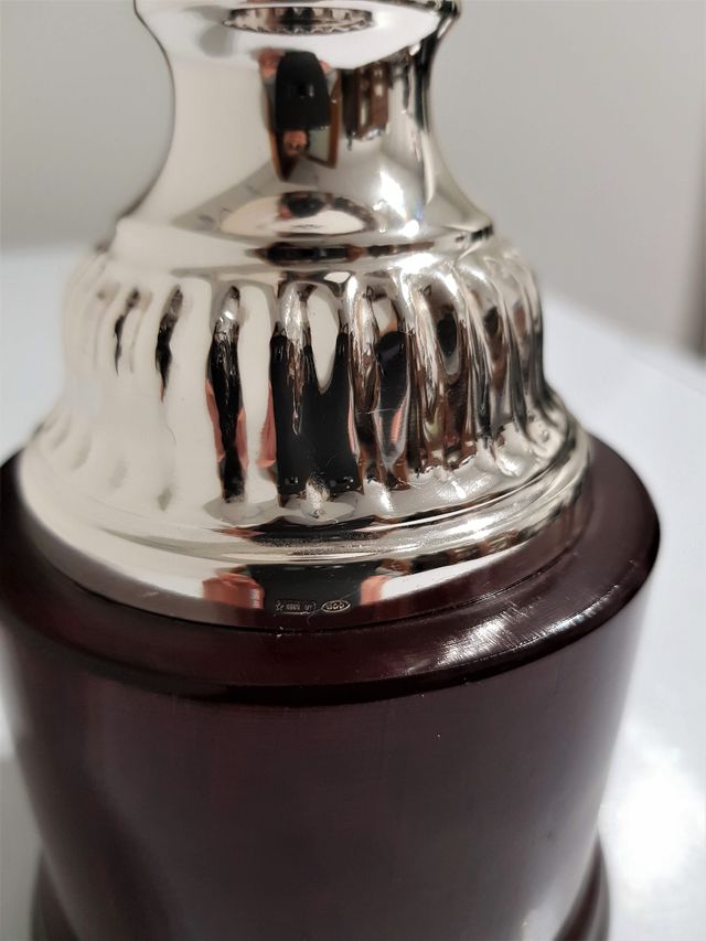 Coppa sportiva argento 800 con manici, base legno