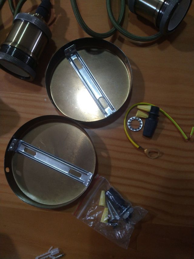 Porta lámpara y aplique.