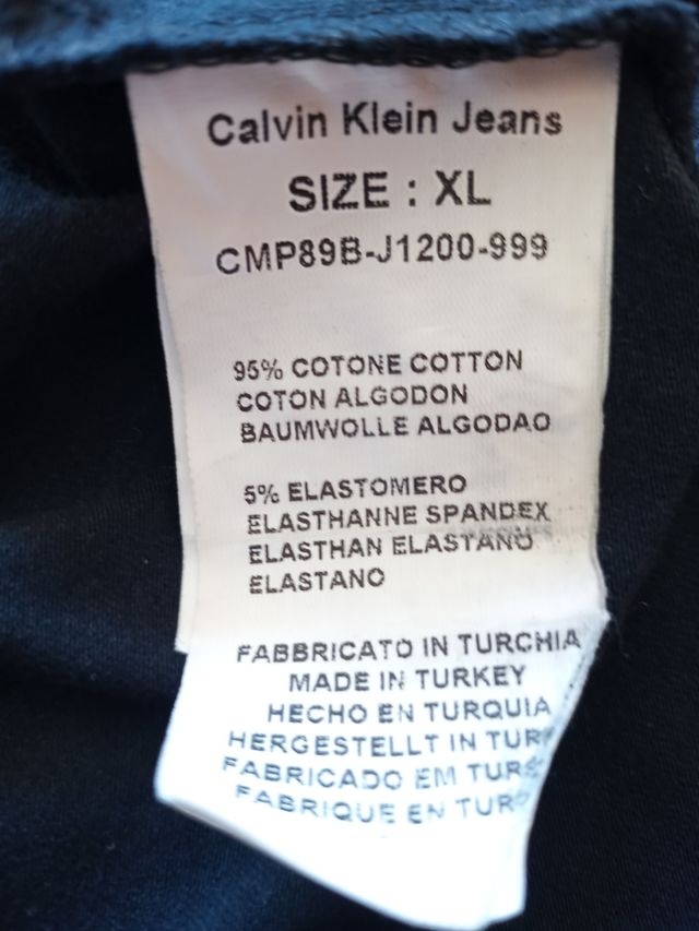 CAMISETA NEGRA CALVIN KLEIN JEANS