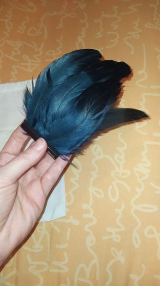 Tocado plumas azules Bimba y Lola