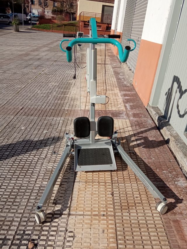 Vendo grúa para levantar enfermos