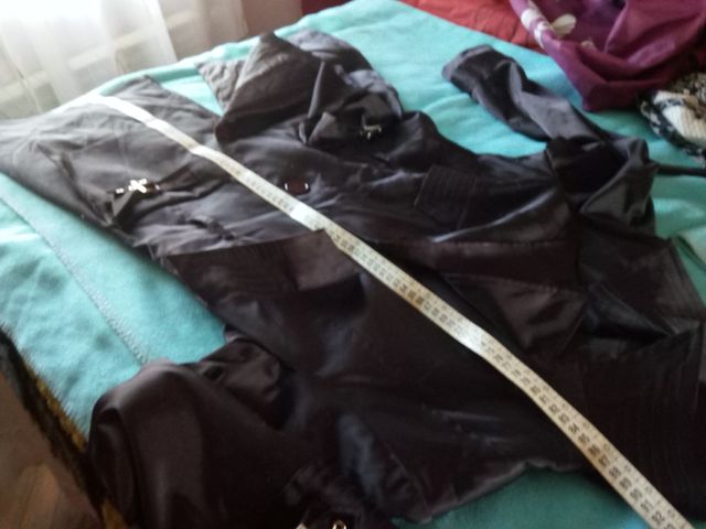 Trench /Chaqueton con acolchado Paula de Santiago.