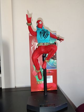 Figura Spiderman MARVEL 