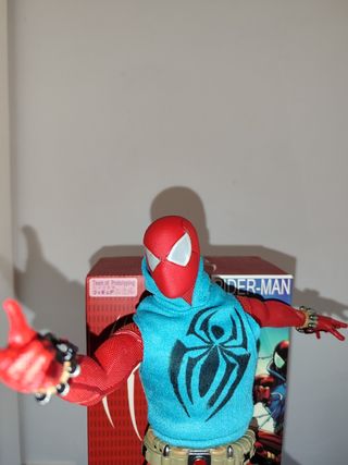 Figura Spiderman MARVEL 