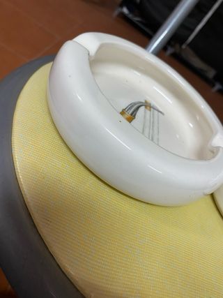 Set de mechero y cenicero de porcelana