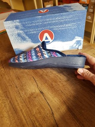 A ESTRENAR! 38 zapatillas de casa
