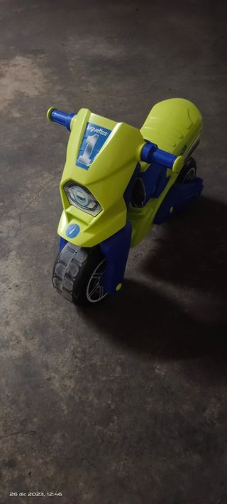 Motos niños 25 euros las dos