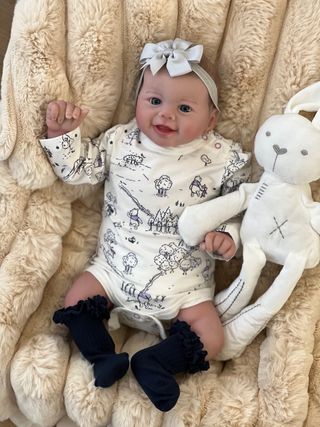 Bebe Sonmimos Reborn con Canasto 🩷