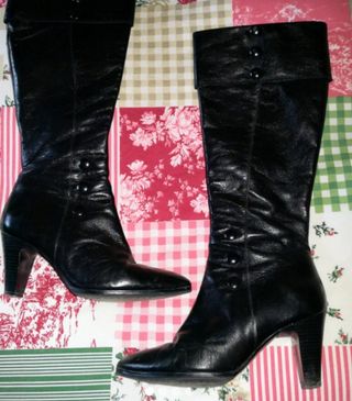 Botas negras altas