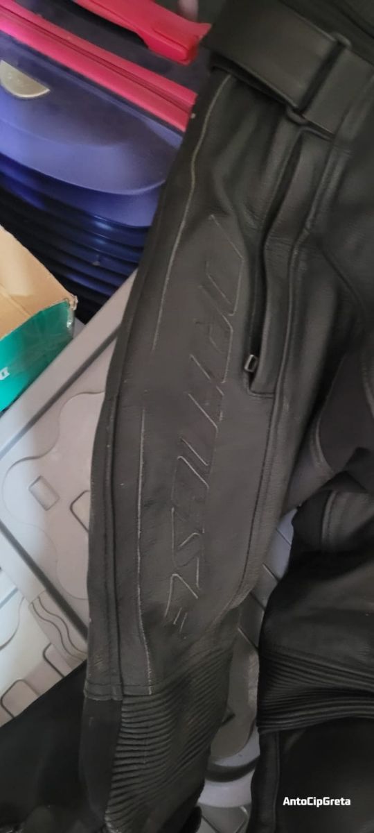 Tuta da moto in pelle dainese