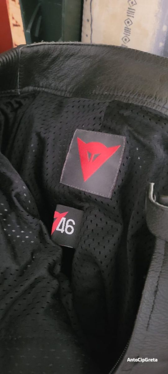 Tuta da moto in pelle dainese