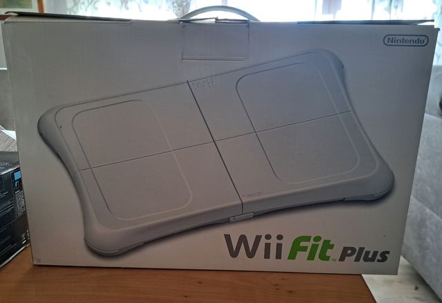 Nintendo wii + Nintendo balance board +
