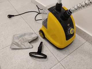 Plancha de vapor vertical Homcom 1,4litr