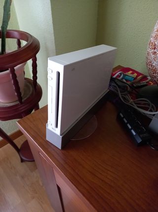 Wii + 2 Juegos + mando