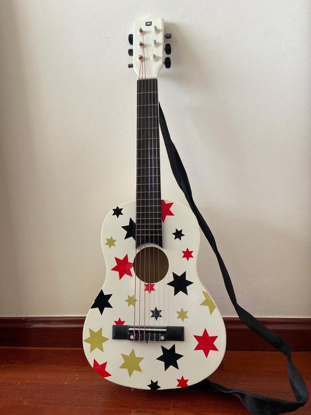Guitarra infantil