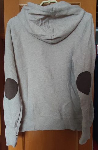 Sudadera con capucha. 