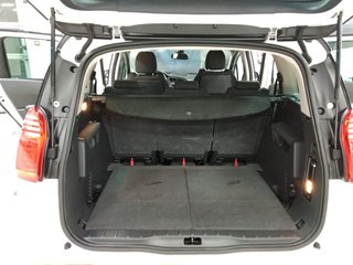 Peugeot 5008 2012
